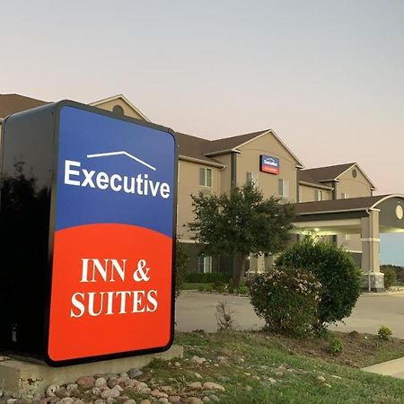 Marlin Executive Inn & Suites מראה חיצוני תמונה